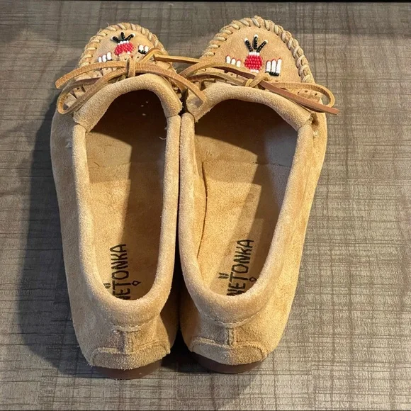 Minnetonka Brown Suede Women’s Thunderbird Beaded Moccasin Size 7 - Picture 6 of 12